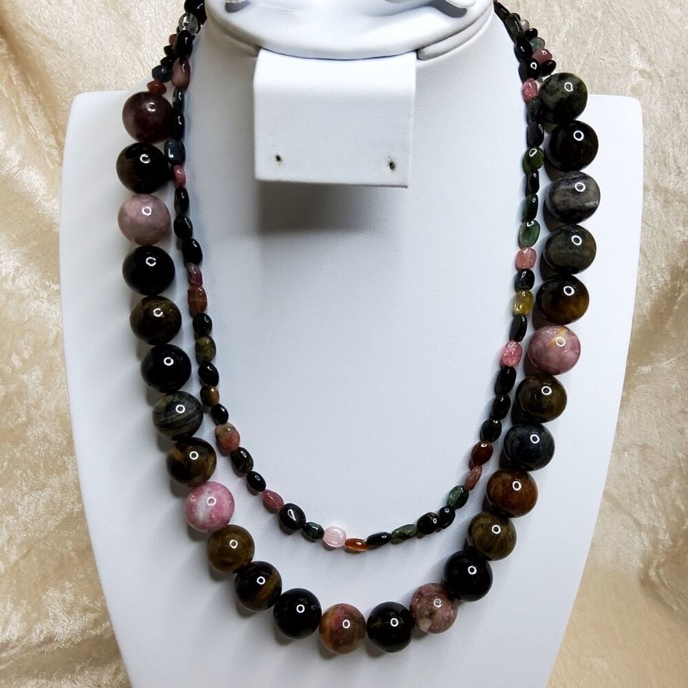 vintage smoke pattern multicolor glass beaded 2 strand necklace
